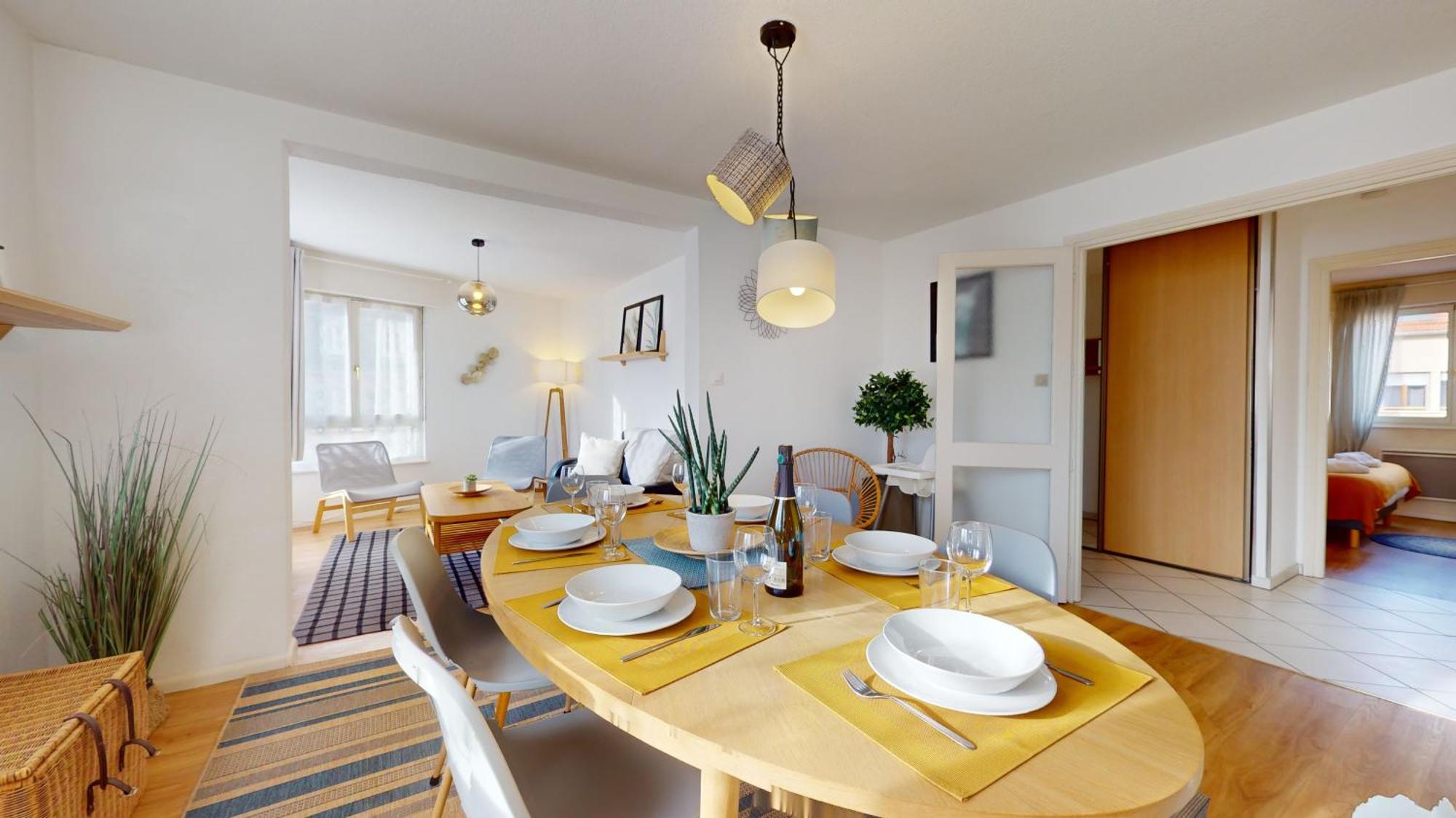 Elegance, 6 Pers 1 Parking Apartment